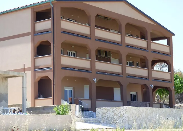 Glasnovic Apartman Vir