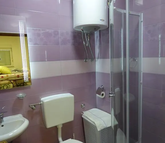 Glasnovic Apartman Vir